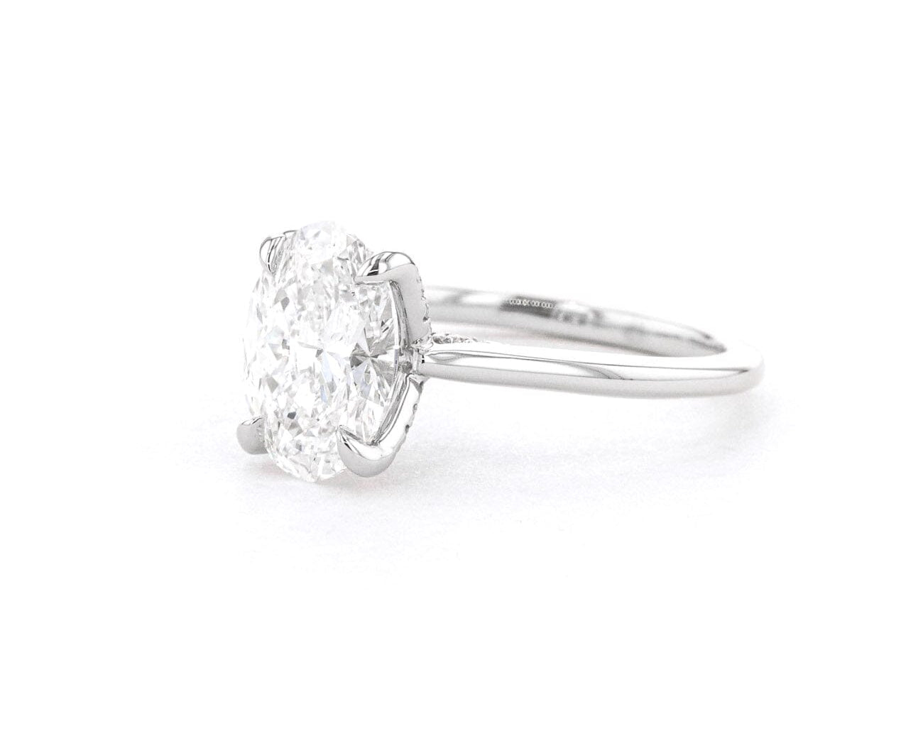 1.6mm Isabela Oval High Polish Engagement Rings Princess Bride Diamonds 