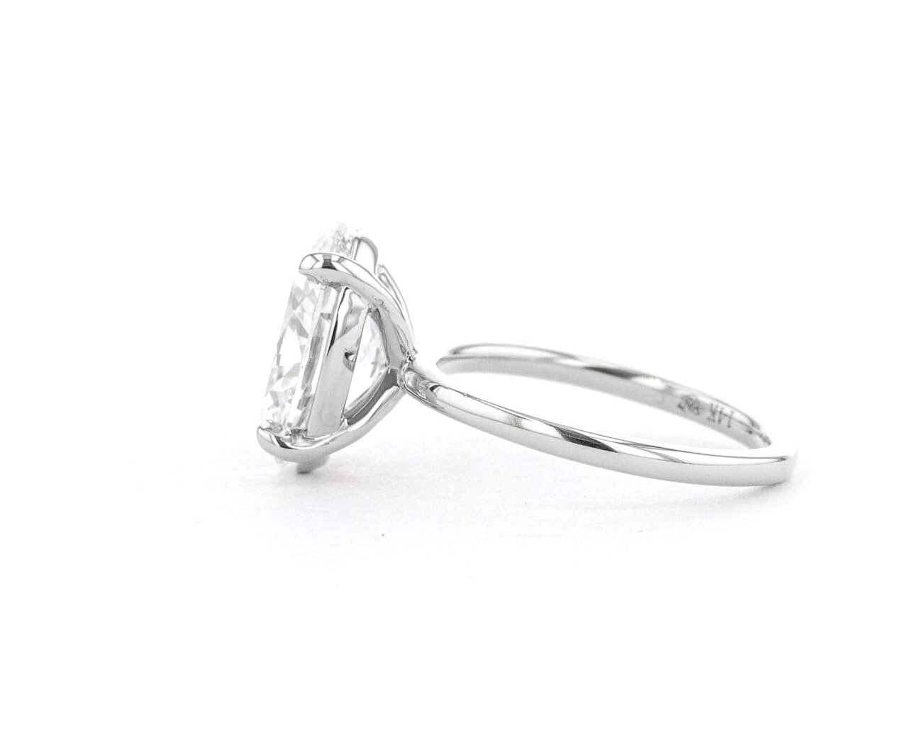 1.6mm Leah Oval High Polish Engagement Rings Princess Bride Diamonds 