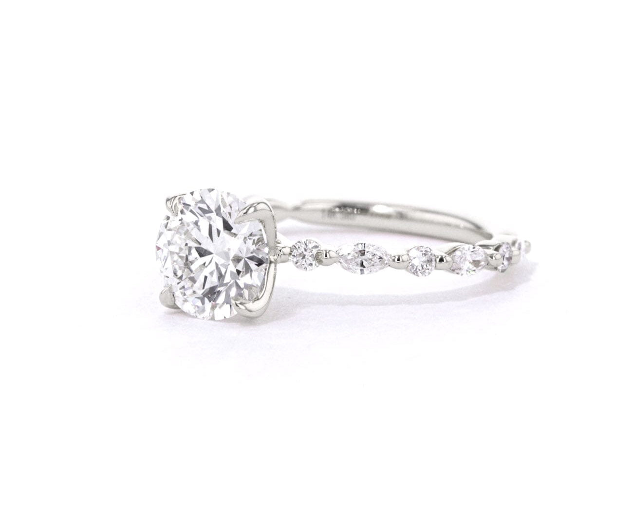 1.8mm Azalea Round Engagement Rings Princess Bride Diamonds 