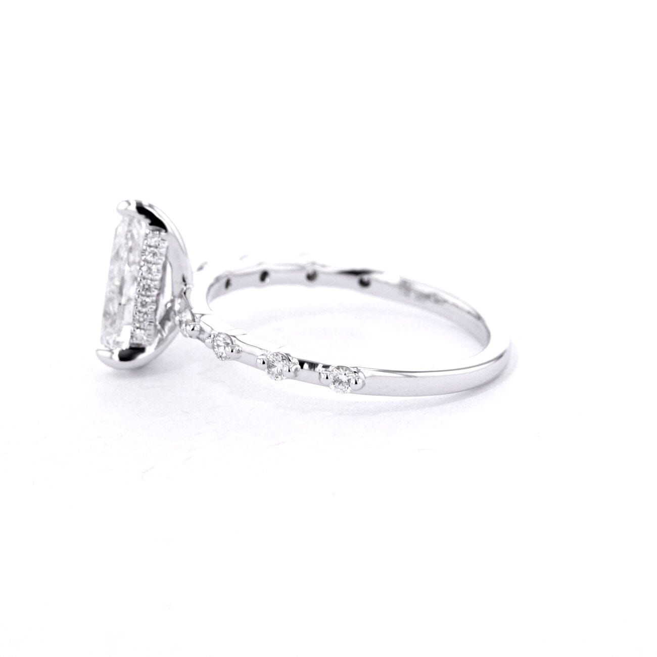 1.8mm Daisy Pear Engagement Rings Princess Bride Diamonds 