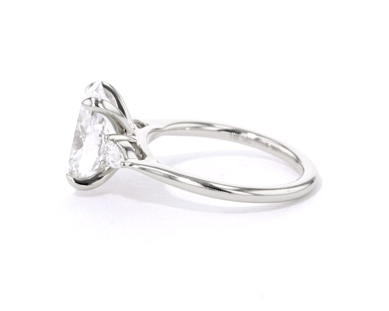 1.8mm Gracie Oval Engagement Rings Princess Bride Diamonds 