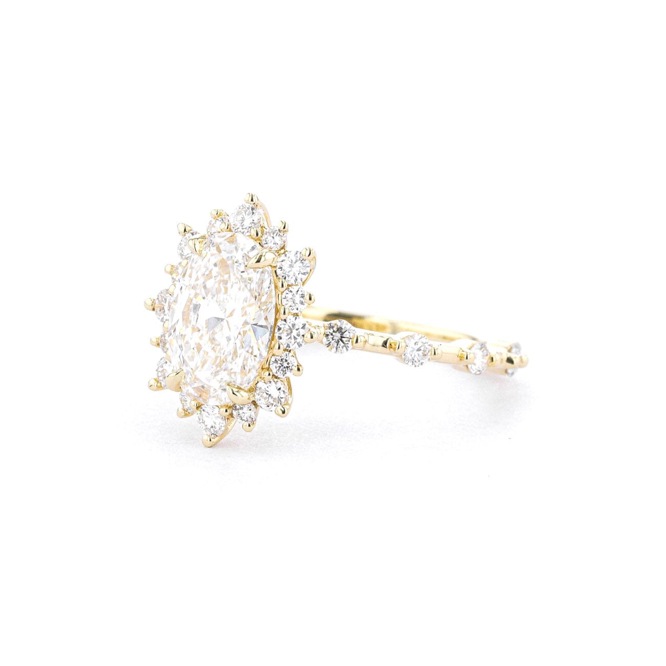 1.8mm Kaia Oval Engagement Rings Princess Bride Diamonds 