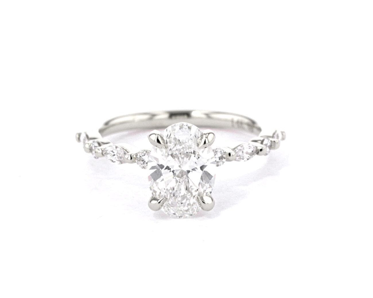 1.8mm Tori Oval Engagement Rings Princess Bride Diamonds 