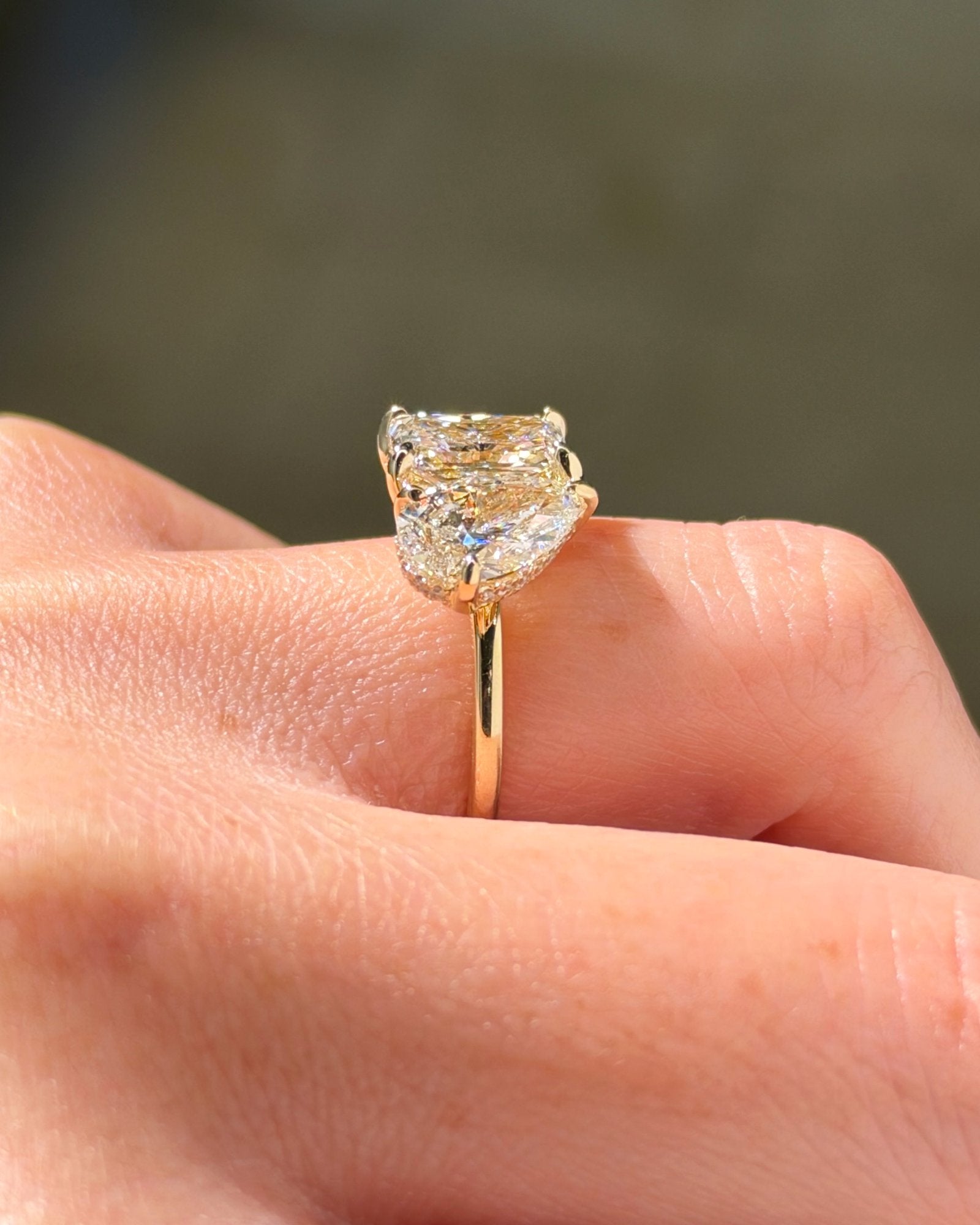 1.72ct D-VS1 Pear Lab Diamond Toi et Moi