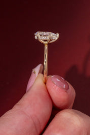 2.00ct D - VVS2 Pear Lab Diamond Kayla - PBD Engagement Rings