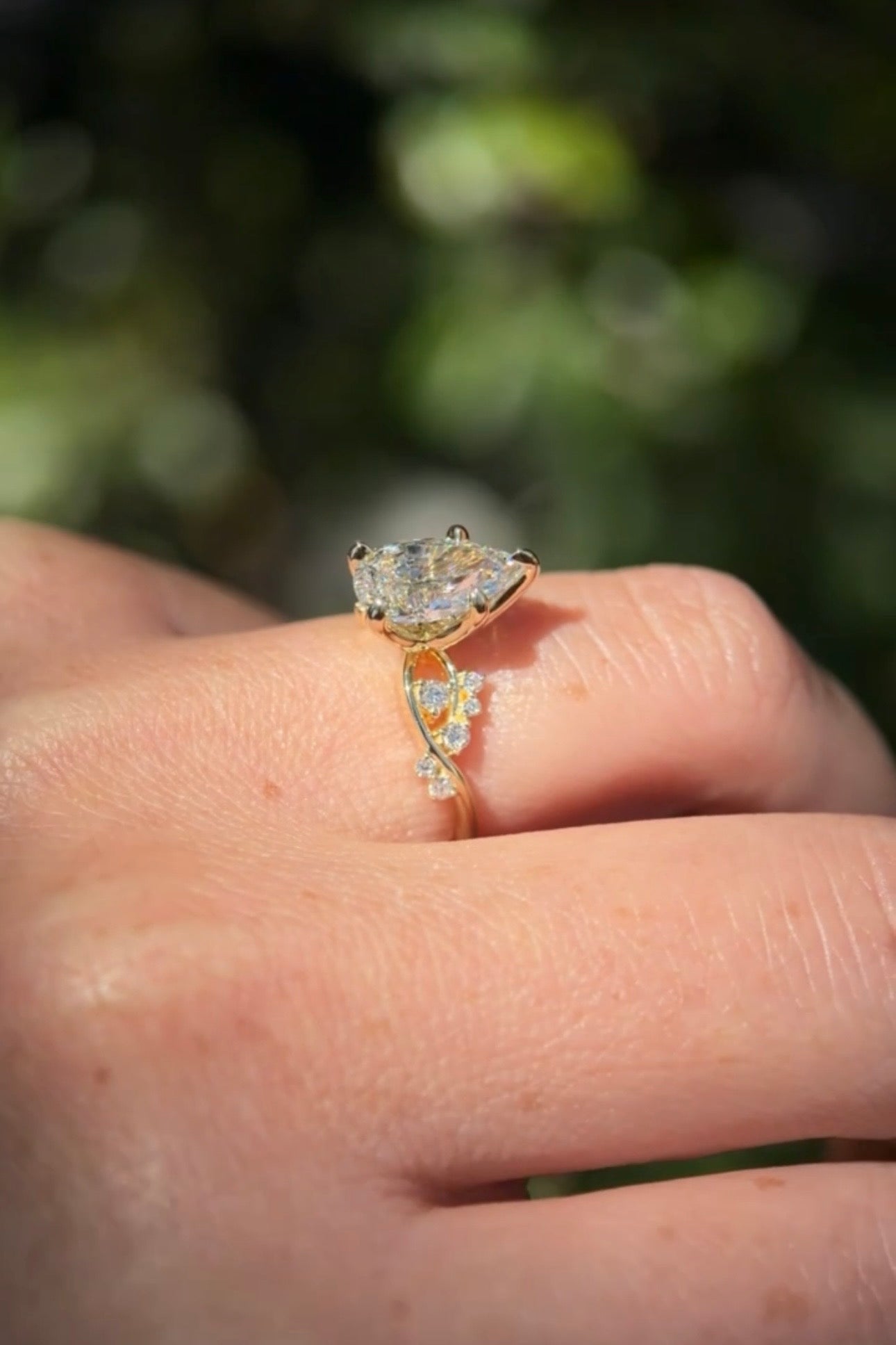 2.01ct D - VS1 Pear Lab Diamond Ariel - PBD Engagement Rings