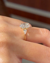 2.04ct D-VVS1 Oval Lab Diamond Lisa - PBD Engagement Rings