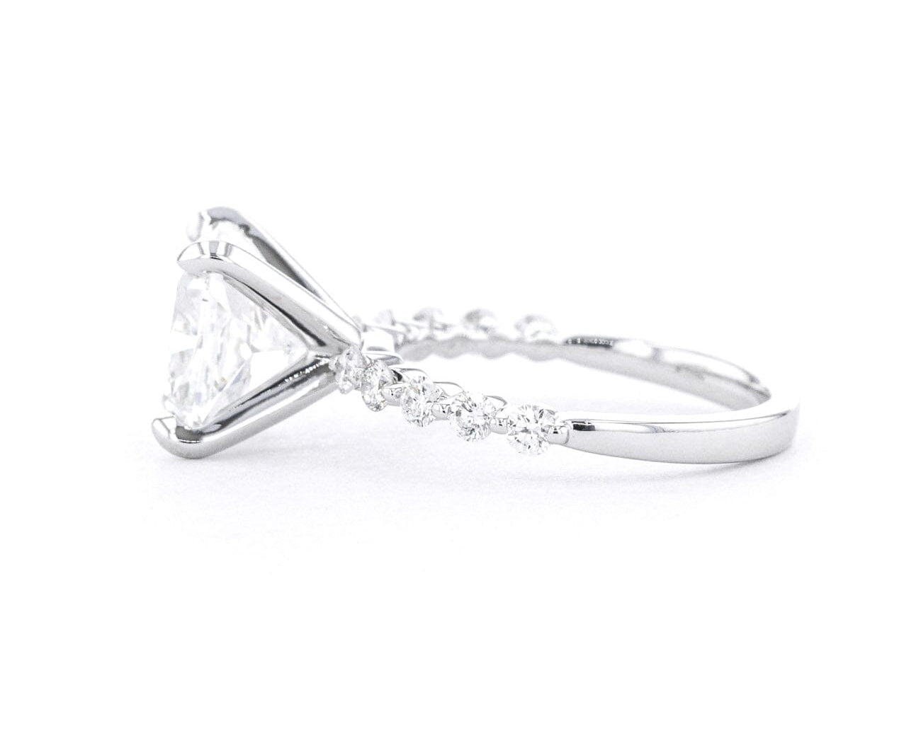 2.0mm Tiana Cushion Engagement Rings Princess Bride Diamonds 