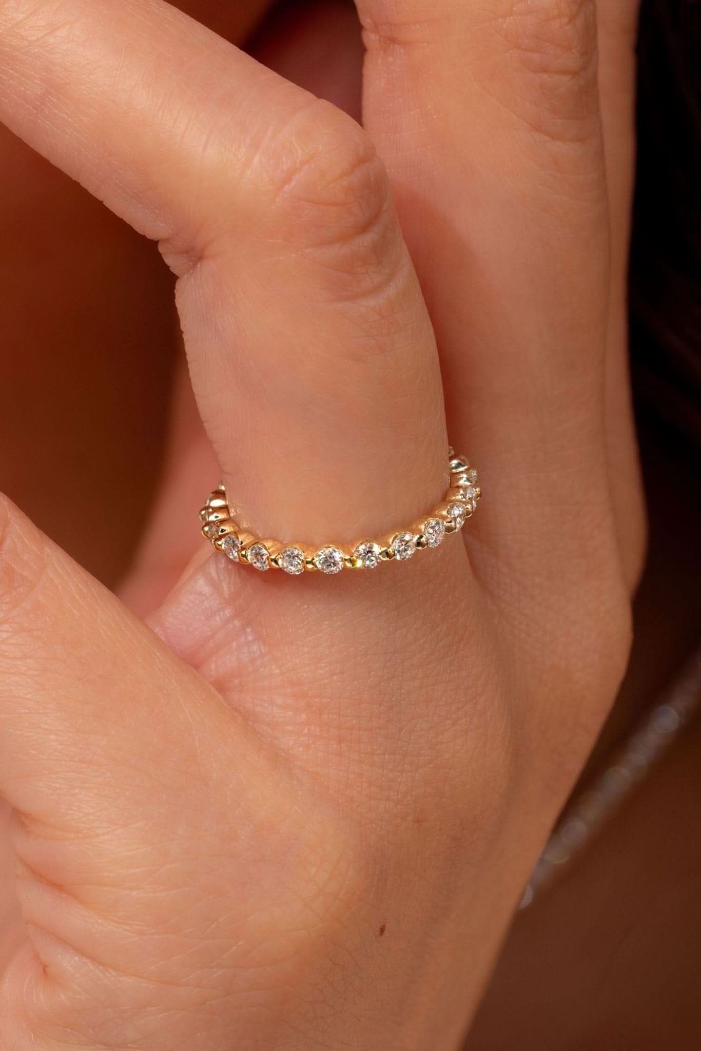 2.2mm Floating Single Prong Diamond Ring - PBD Rings