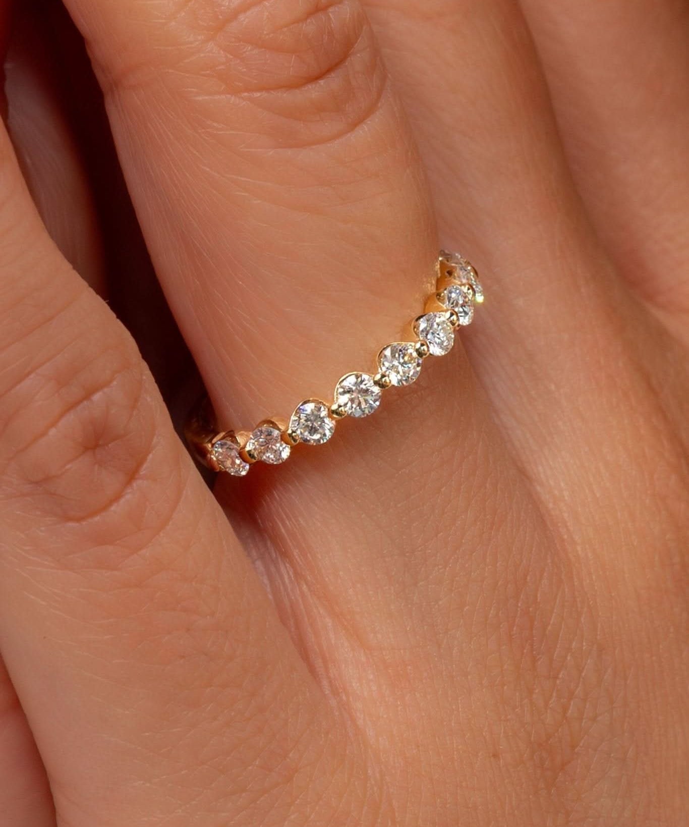 2.8mm Floating Single Prong Diamond Ring - PBD Rings