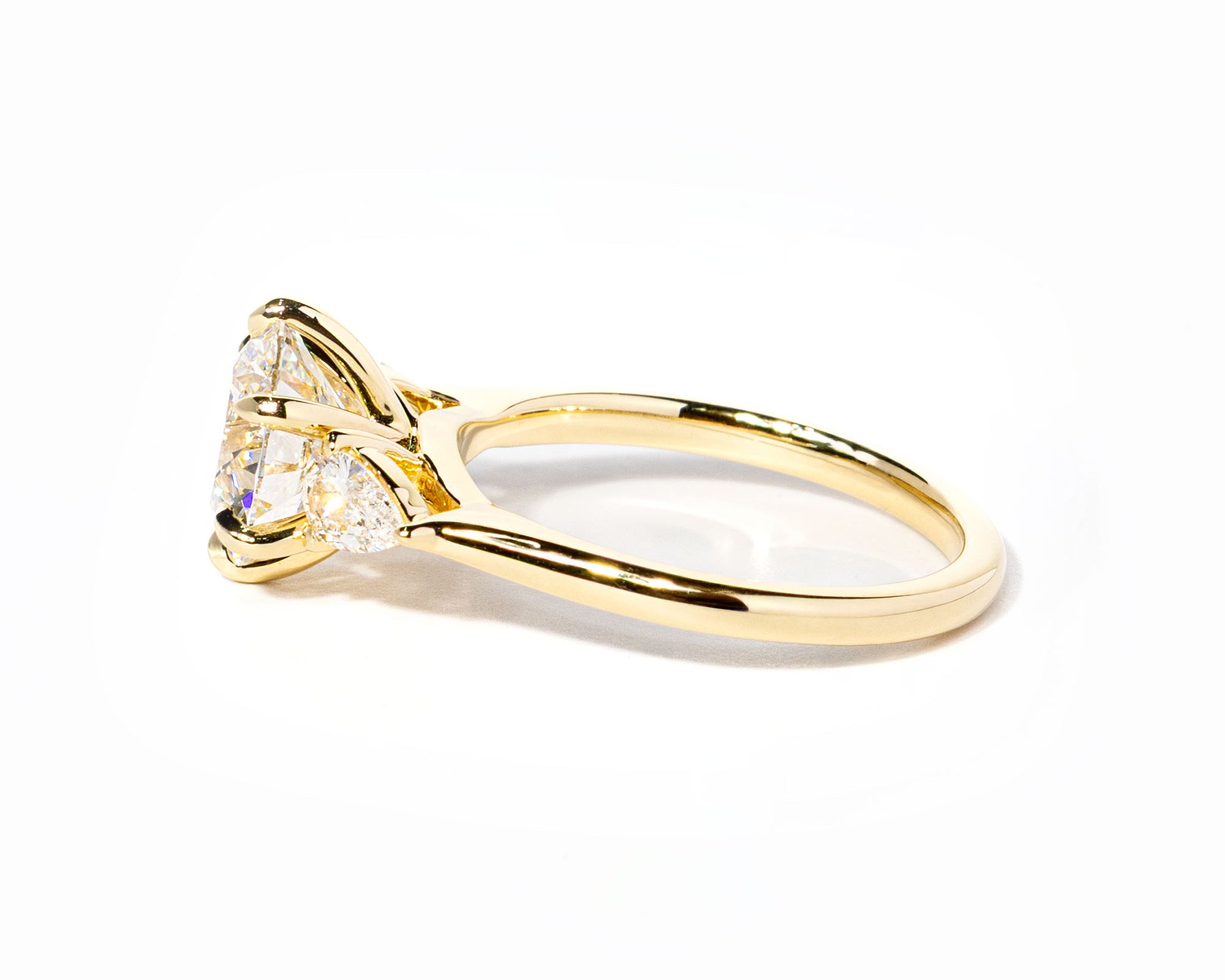 2ct-Round-Gracie-side-2.jpg
