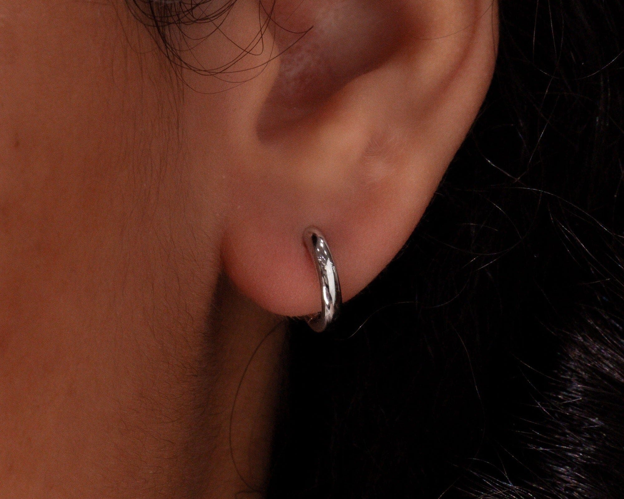 2x11mm High Polish Huggies Earrings Princess Bride Diamonds 