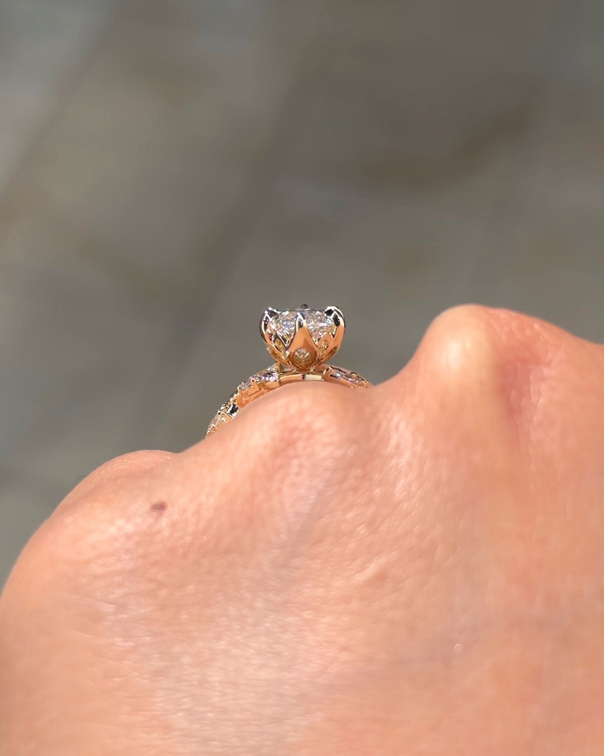 3.00ct E VS1 marquise lab grown diamond Elown engagement ring in 14K yellow gold