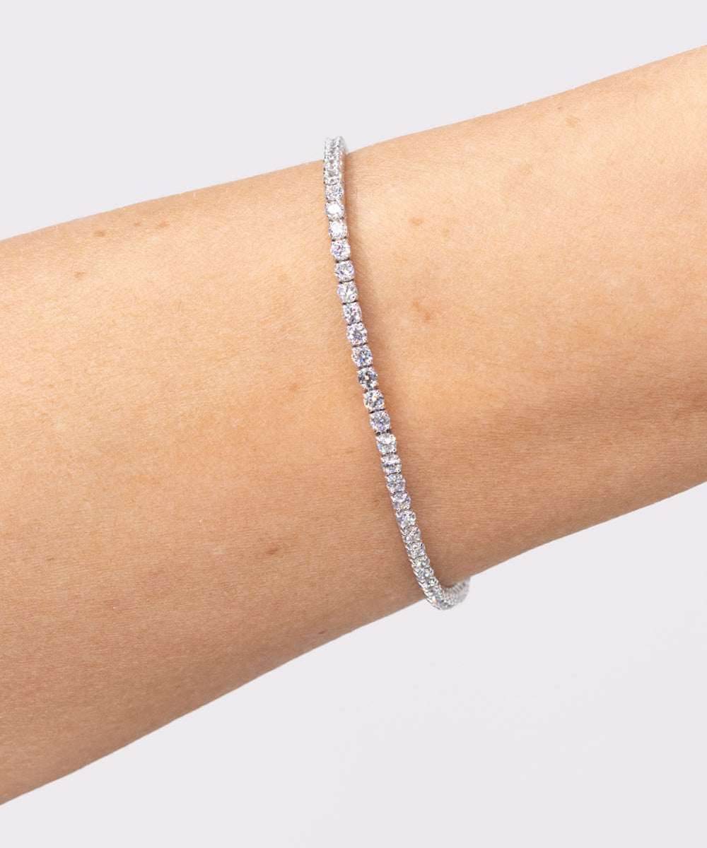 3ctwhitegoldtennisbracelet2_da07b8e8-c7ed-4bea-824d-4a6340dac638.jpg