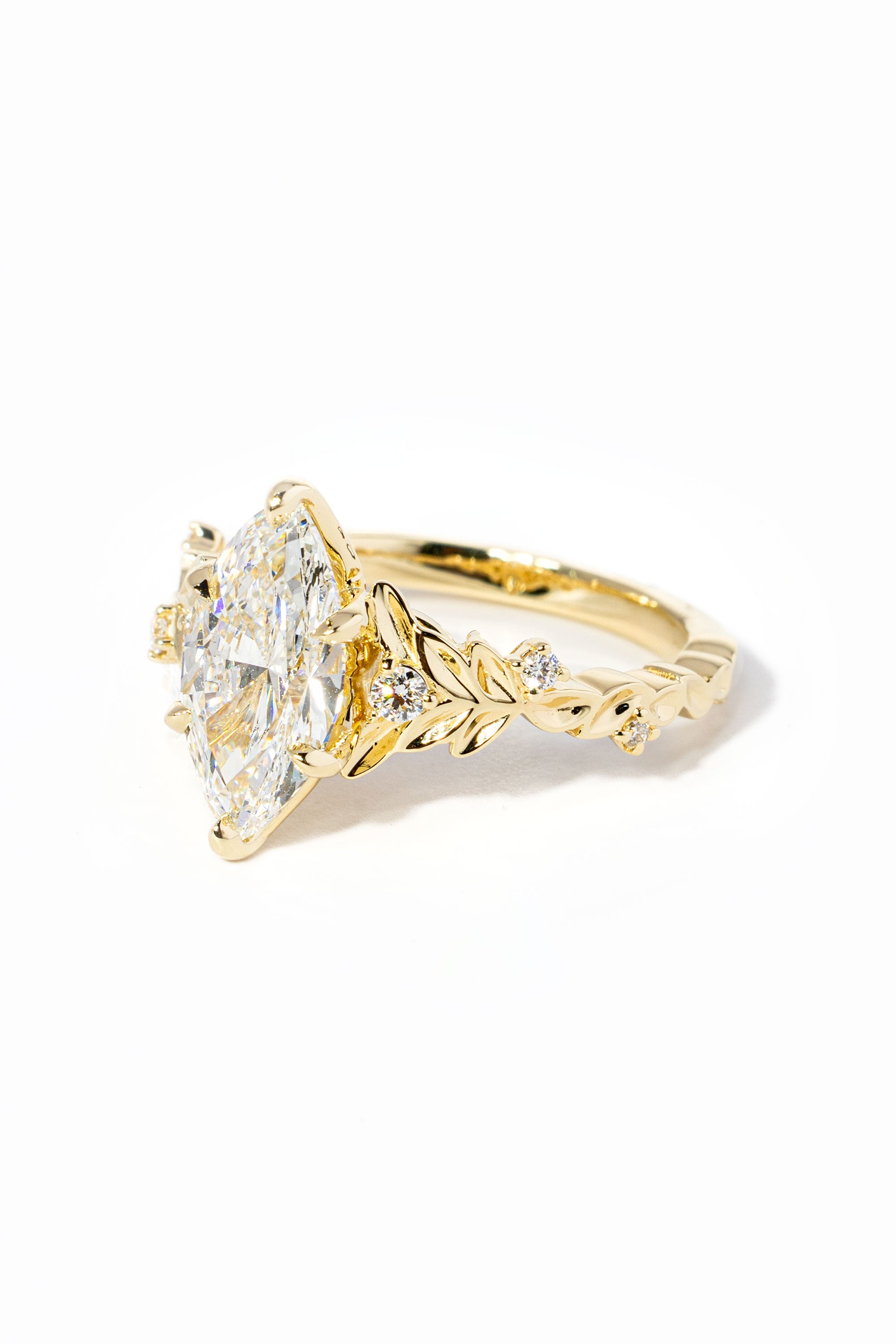 Arwen-Marquise-Side.jpg