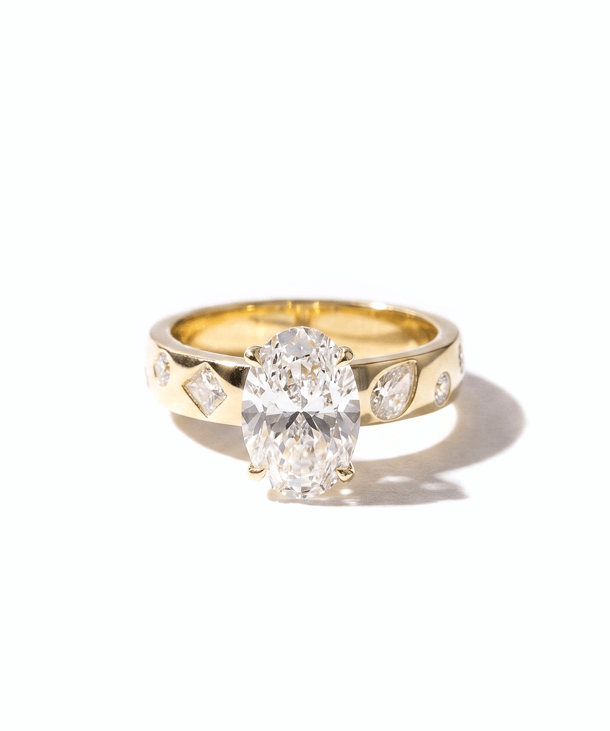 Aura-Oval_dcccf216-150b-4fbd-ac60-85cf858924dc.gif