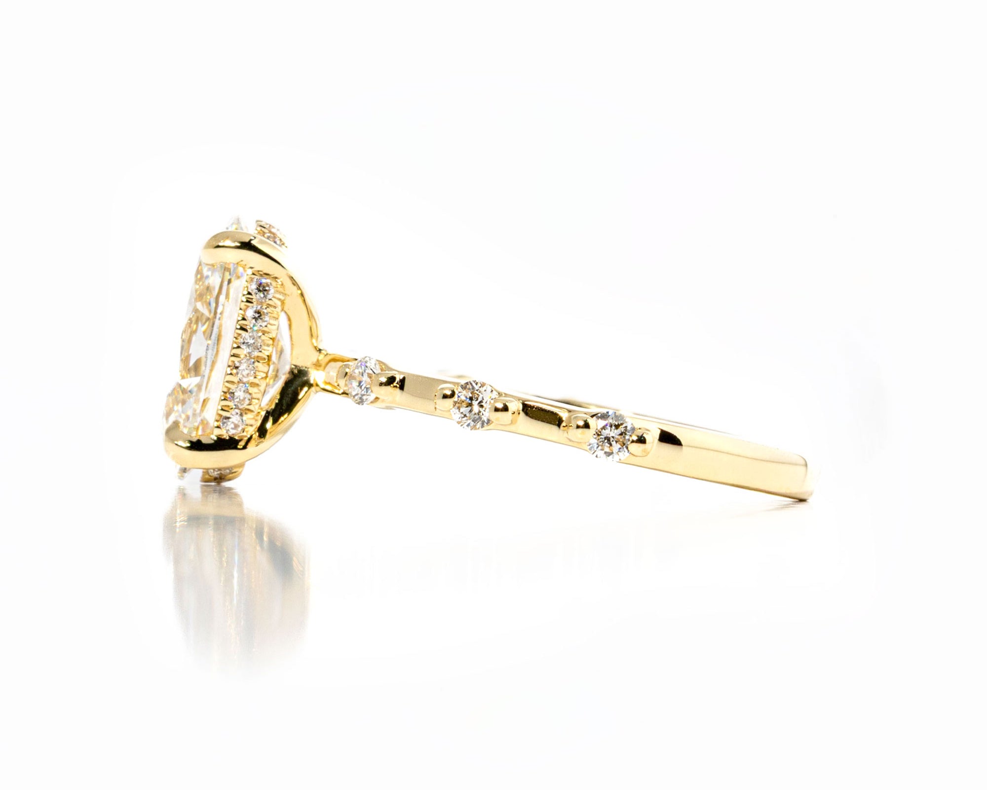 Daisy-Oval-New-side.jpg