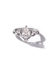 1.02ct D-VS1 Pear Lab Diamond Lotus