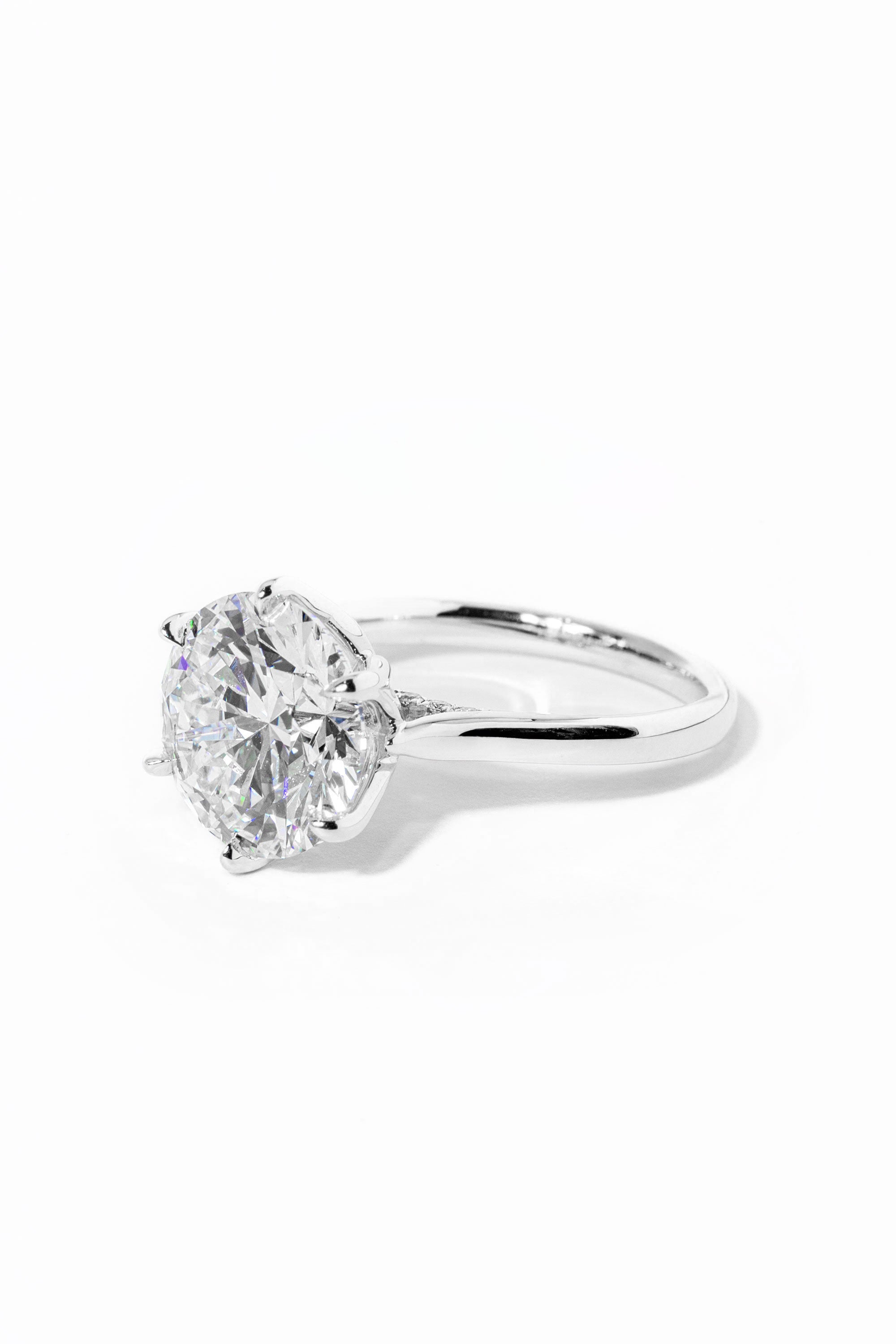 Hana Round High Polish