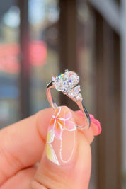 1.01ct D-VVS1 Oval Lab Diamond Lindsey