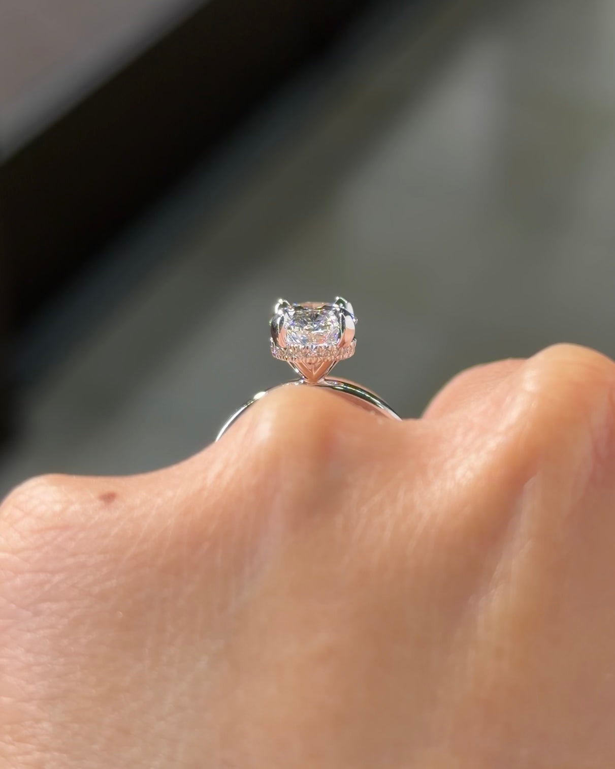 2.58ct D-VS1 Oval Lab Diamond Stephanie