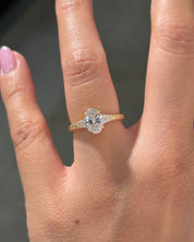 1.06ct E-VVS2 Oval Lab Diamond Isla