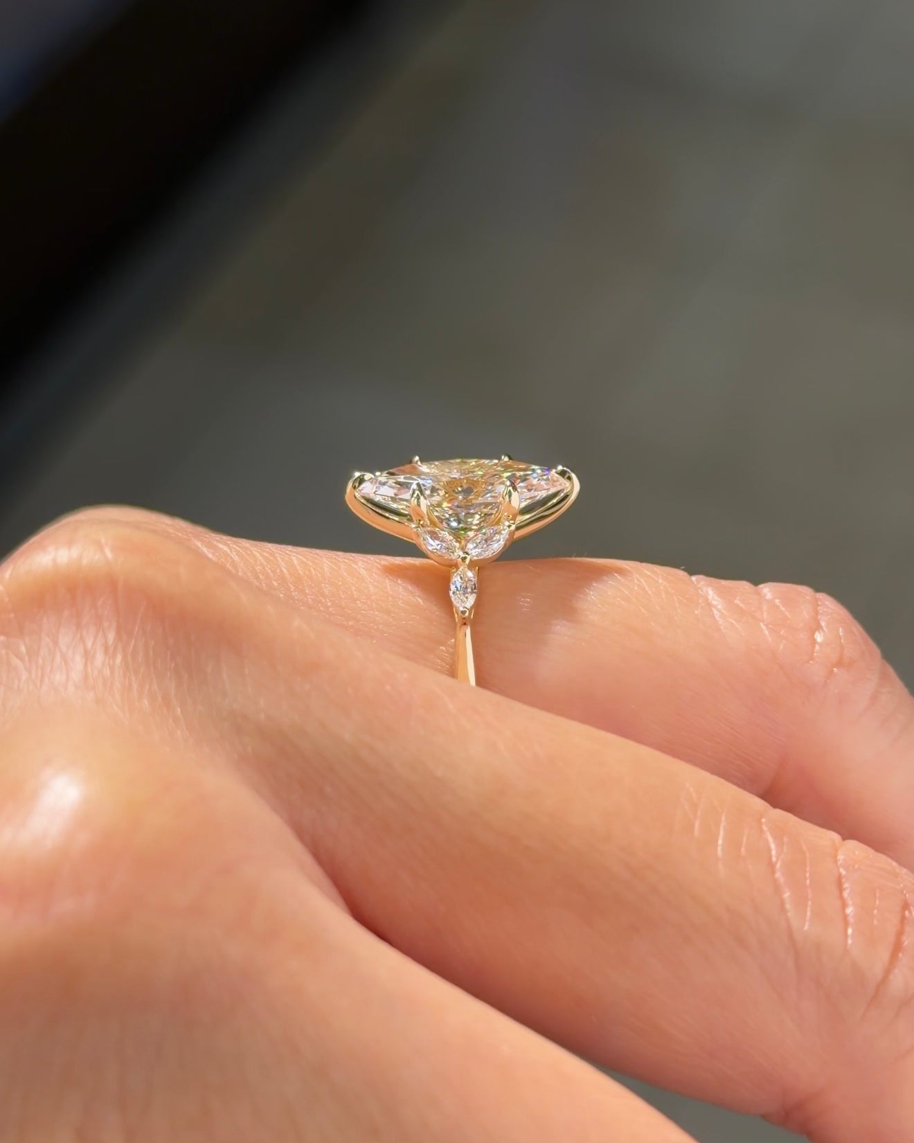 3.05ct D-VVS2 Marquise Lab Diamond Amber