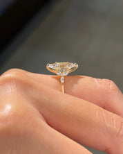 3.05ct D-VVS2 Marquise Lab Diamond Amber