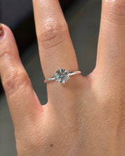 1.00ct E-VVS2 Round Lab Diamond Caraline
