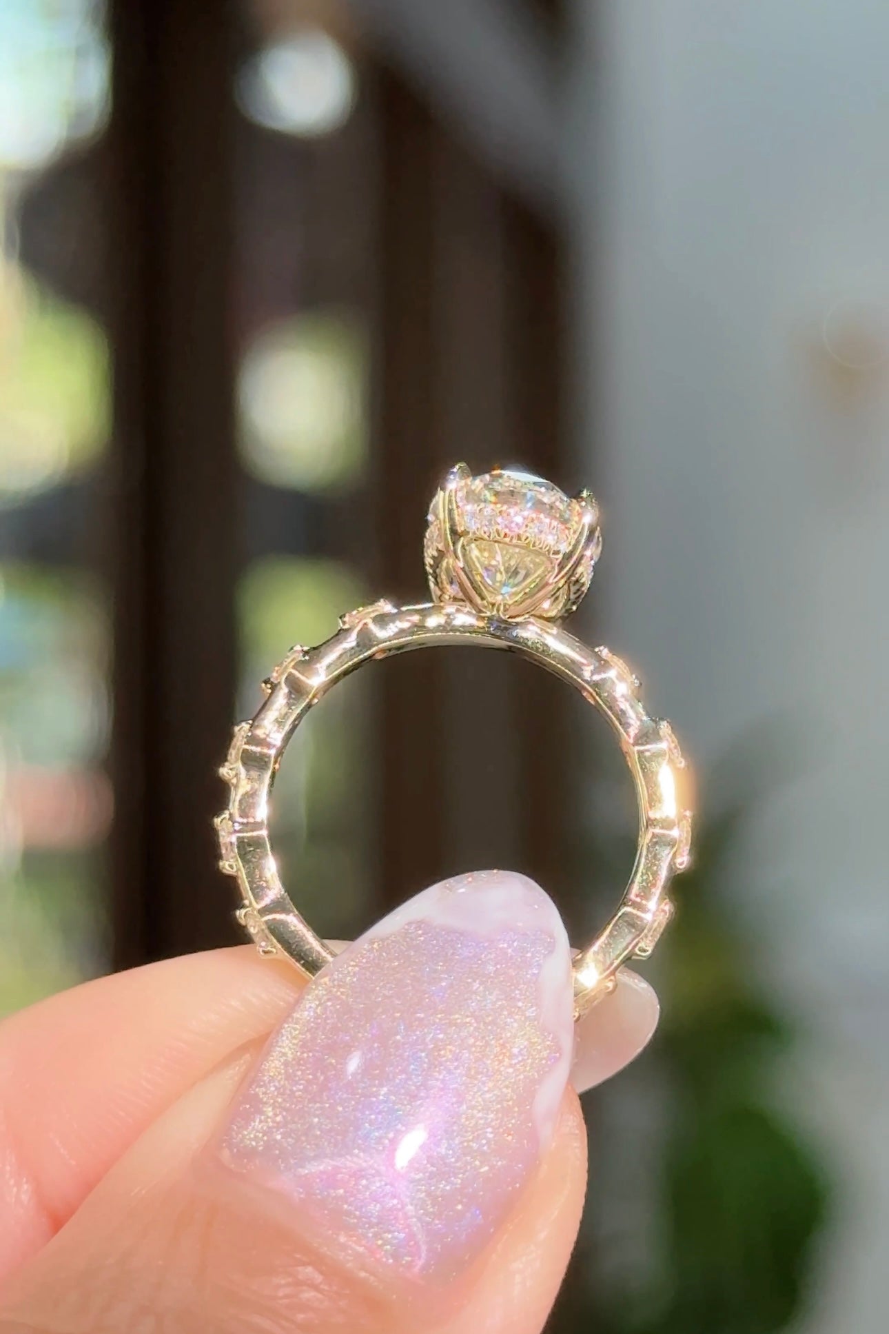 3.03ct D-VS1 Oval Lab Diamond Daisy