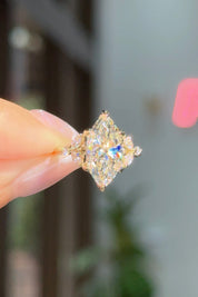 3.05ct F-VS1 Marquise Lab Diamond Olivia