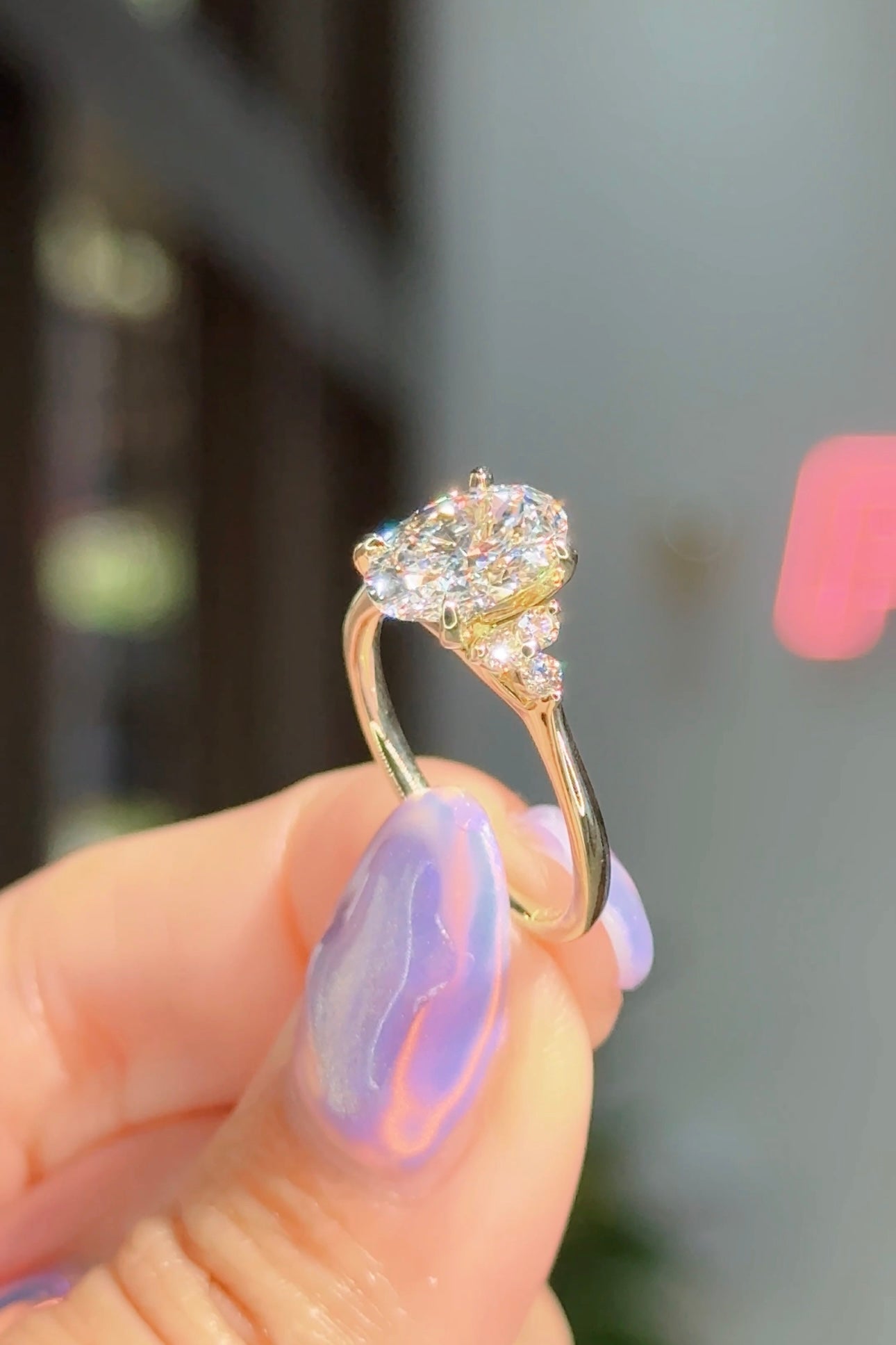 2.00ct D-VS1 Oval Lab Diamond Lindsey
