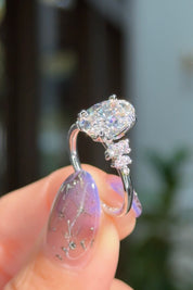 2.27ct D-VS1 Oval Lab Diamond Nova