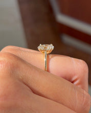 2.02ct D-VVS1 Oval Lab Diamond Leah Cathedral