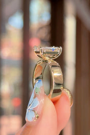 3.00ct E-VS1 Emerald Lab Diamond Flat Taper Ring