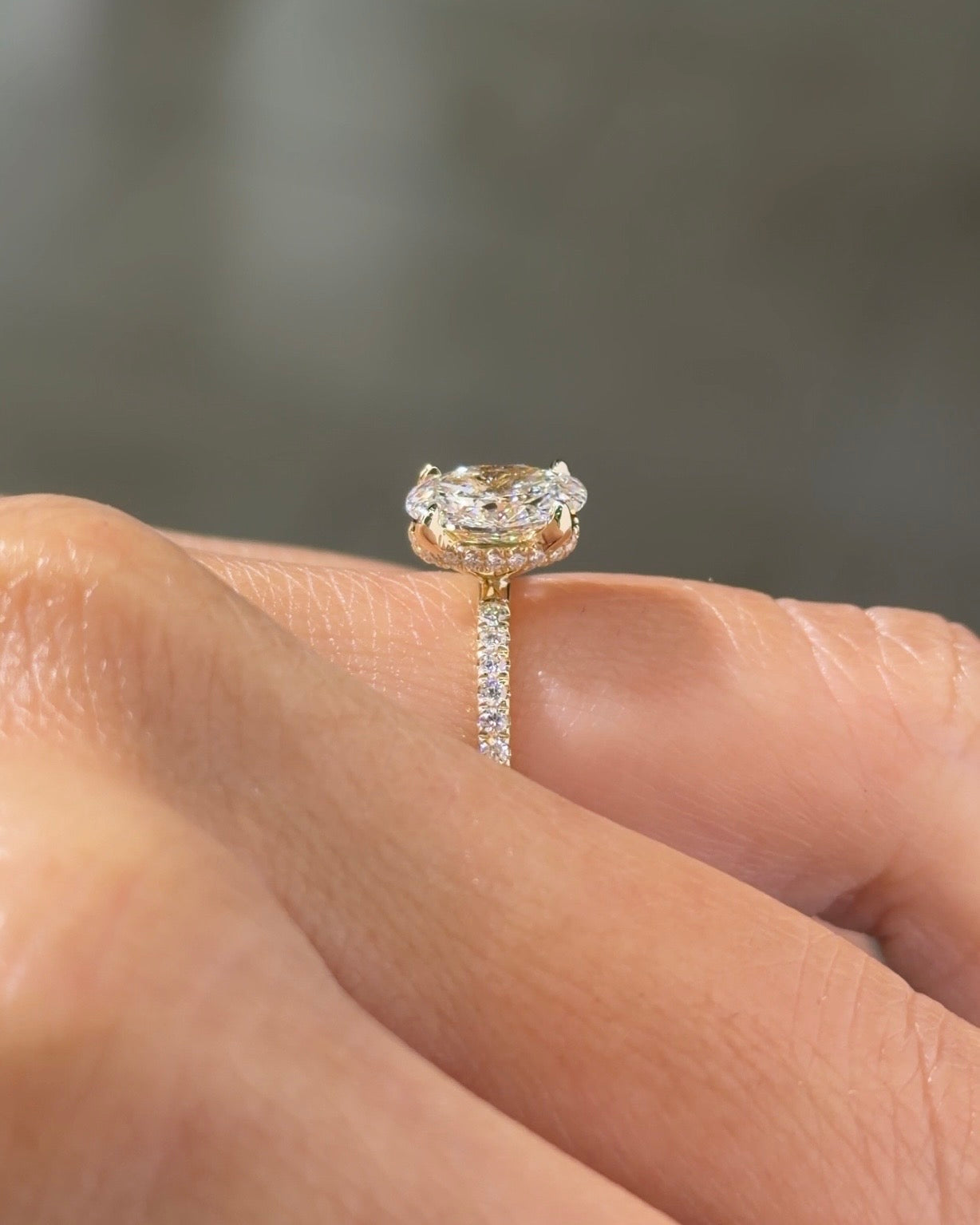 1.27ct D-VVS2 Oval Lab Diamond Stephanie