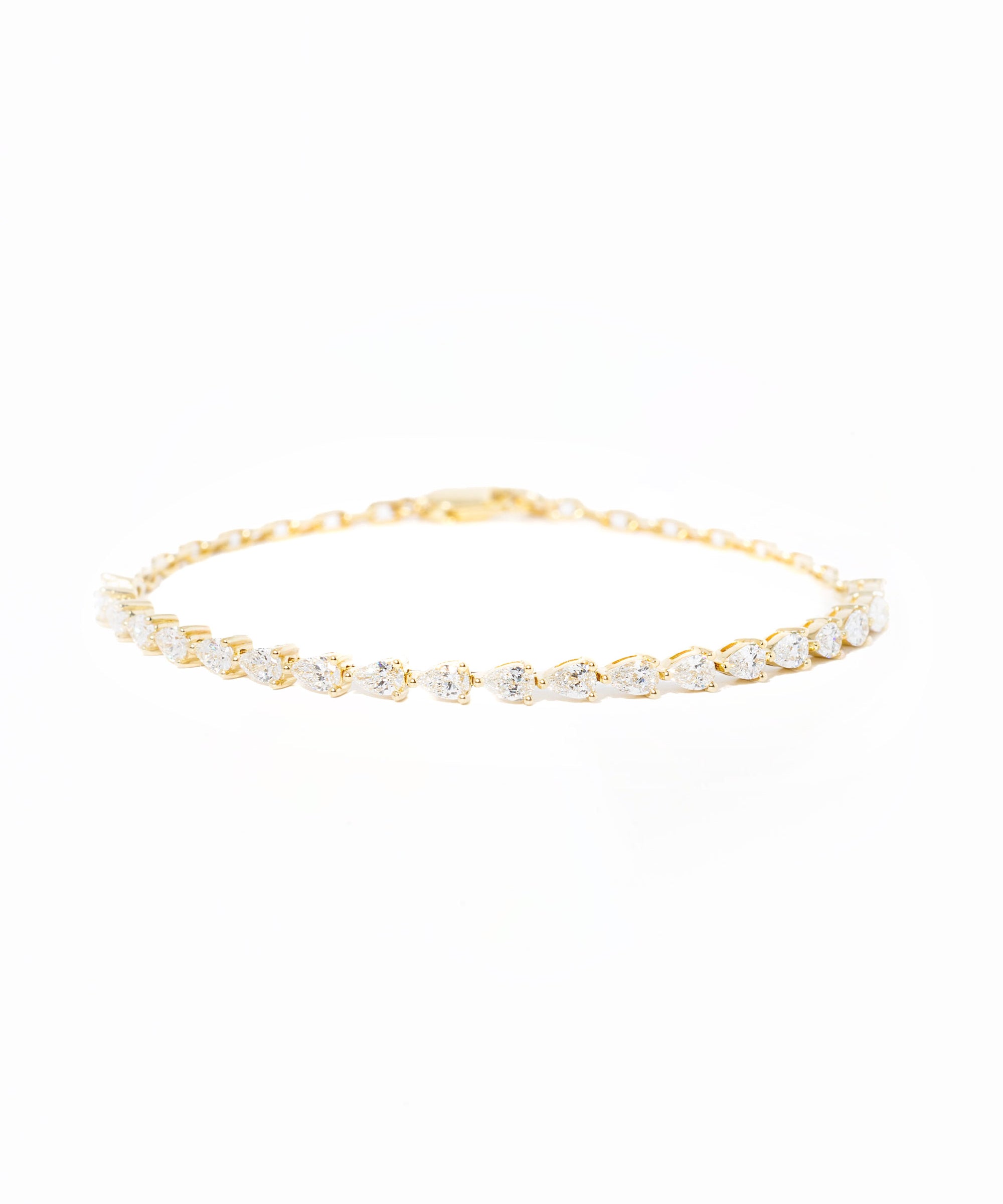 Pear-Diamond-Tennis-Paperclip-New_dda8ce06-abd4-41f9-adfb-33dcc43cfa06.jpg