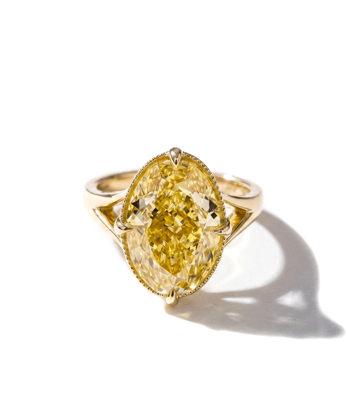 Yellow-diamond-patty_17a18570-e12c-47dc-96c7-2a75be583860.gif