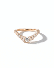 Anastasia Round Band