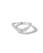 Anastasia Round Band