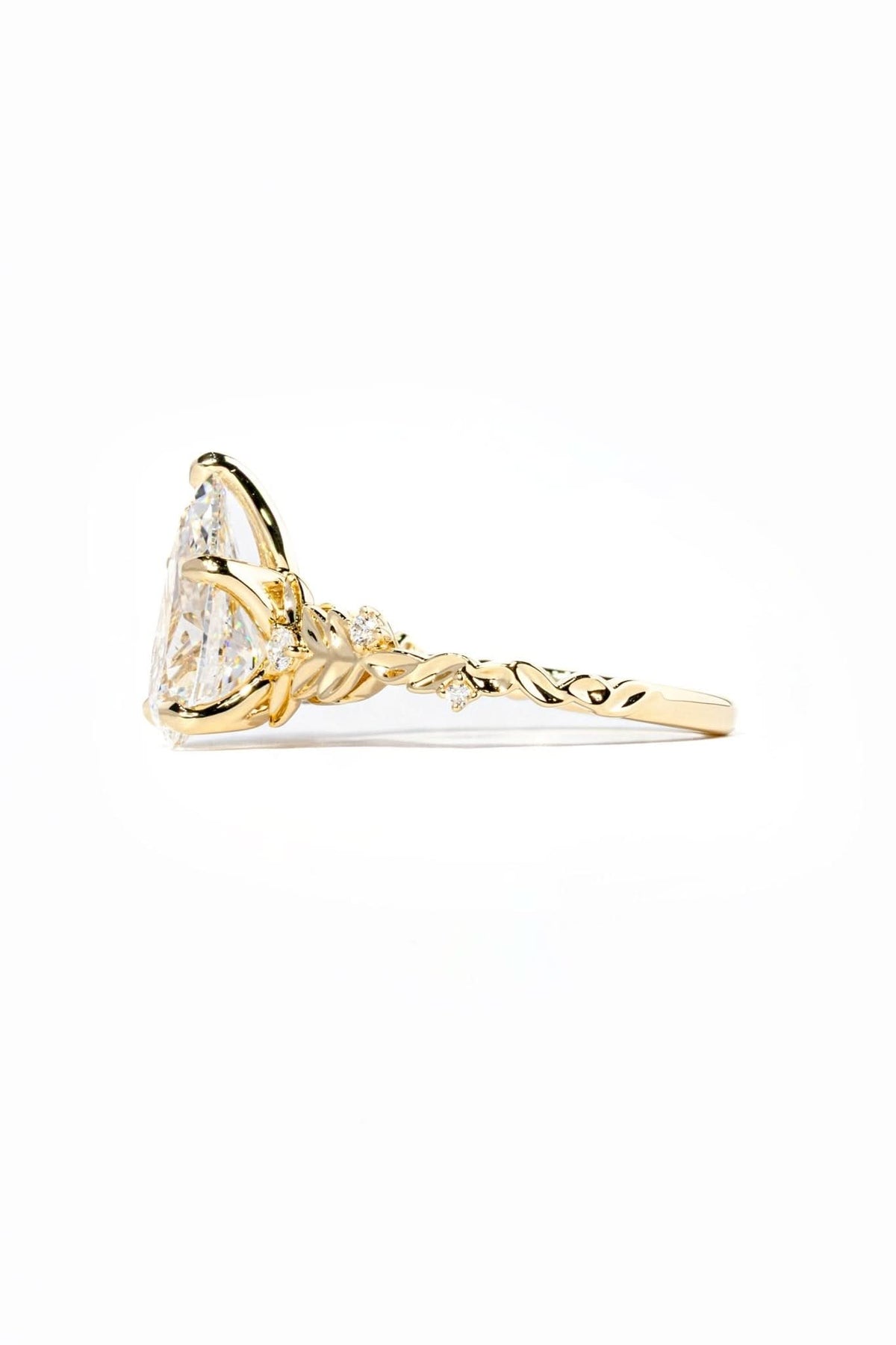 Arwen Pear - PBD Engagement Rings
