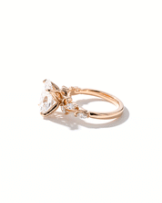 Cecelia Oval