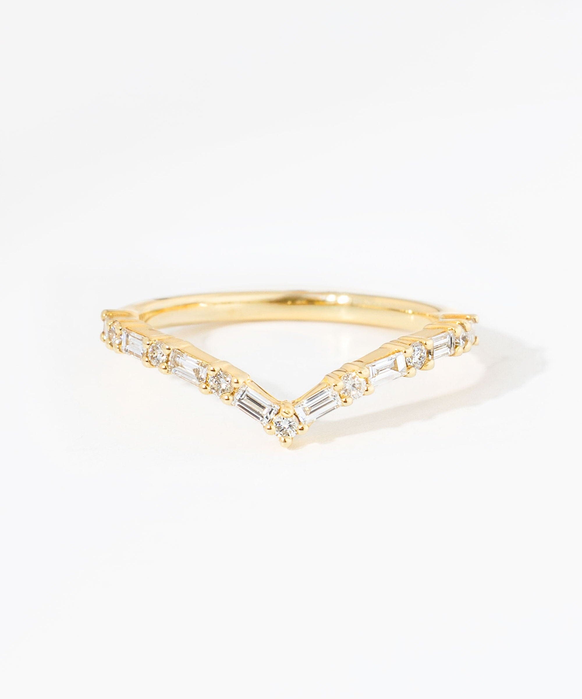 Chevron Round and Baguette Diamond Ring Rings Princess Bride Diamonds 