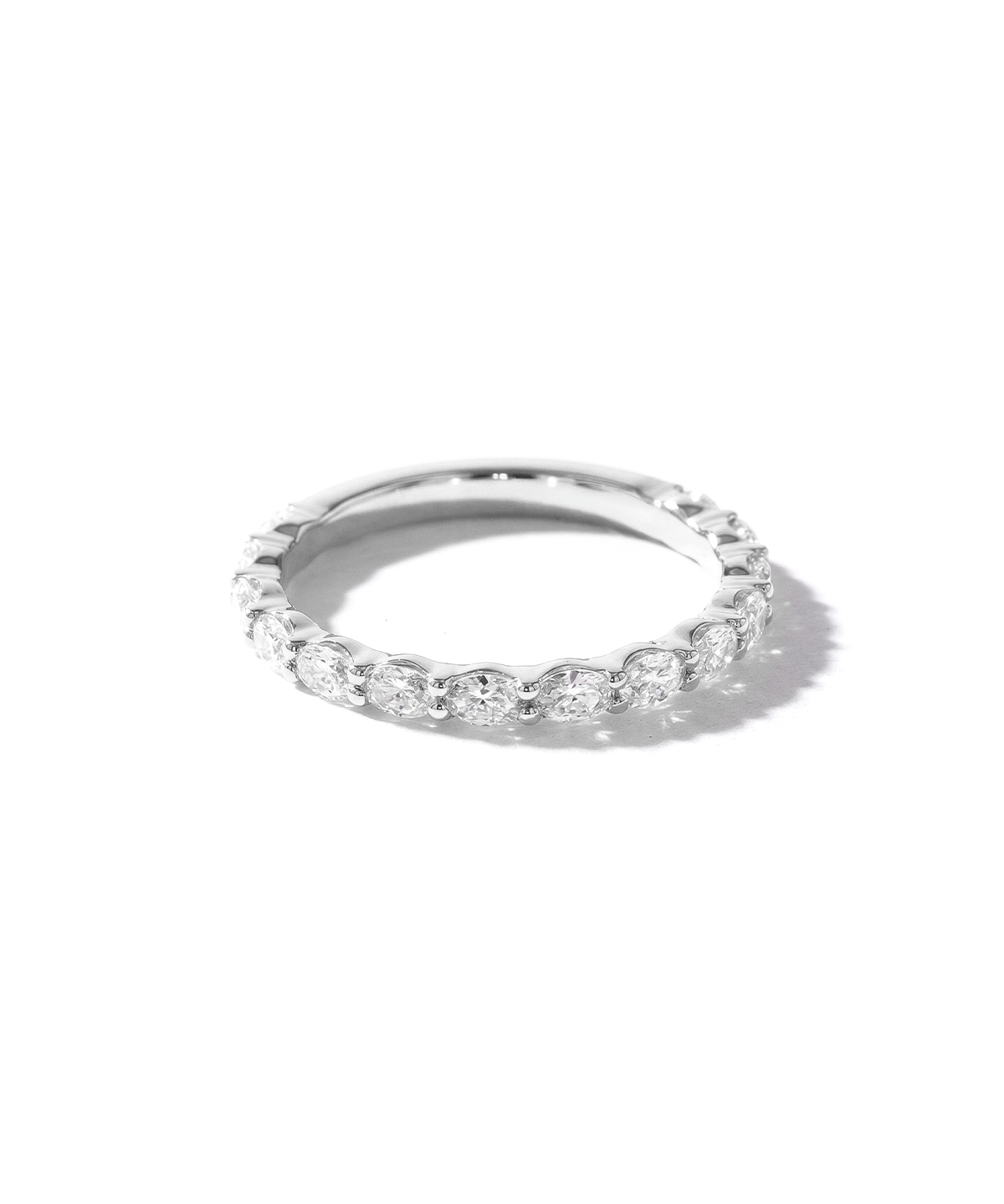 east-west-oval-band--white.gif