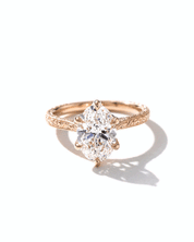 Victoria 6 Prong Oval hand Engraved
