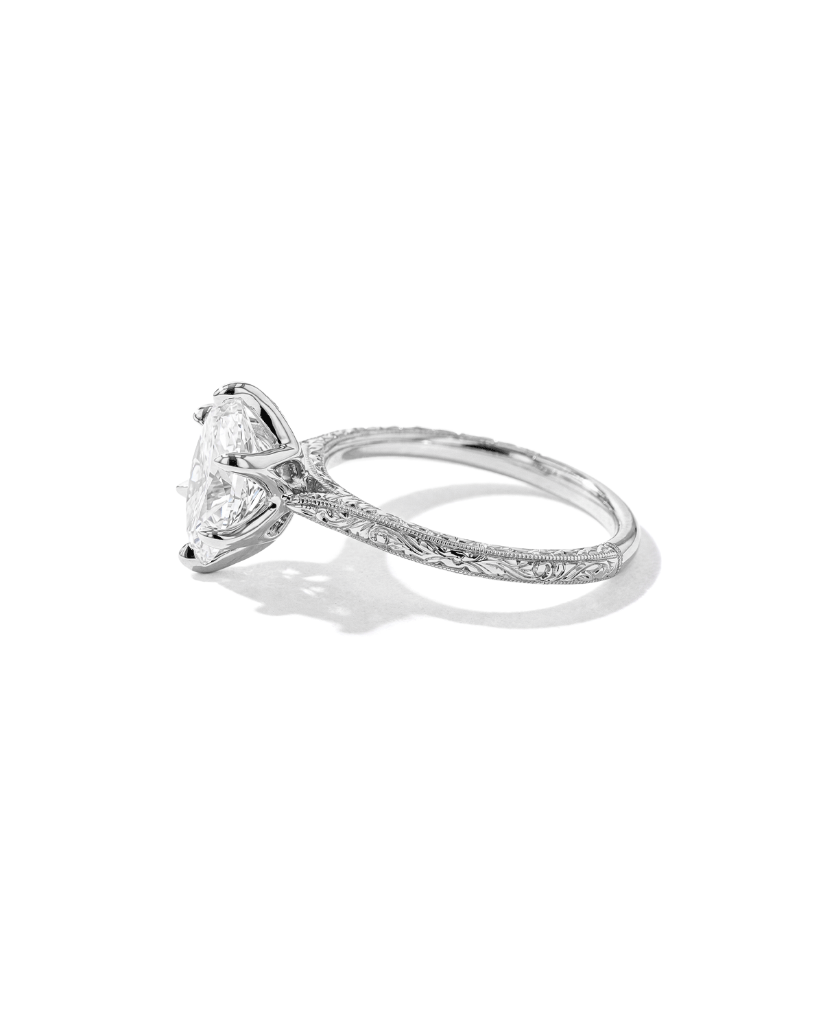 Victoria 6 Prong Oval hand Engraved