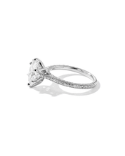 Victoria 6 Prong Oval hand Engraved