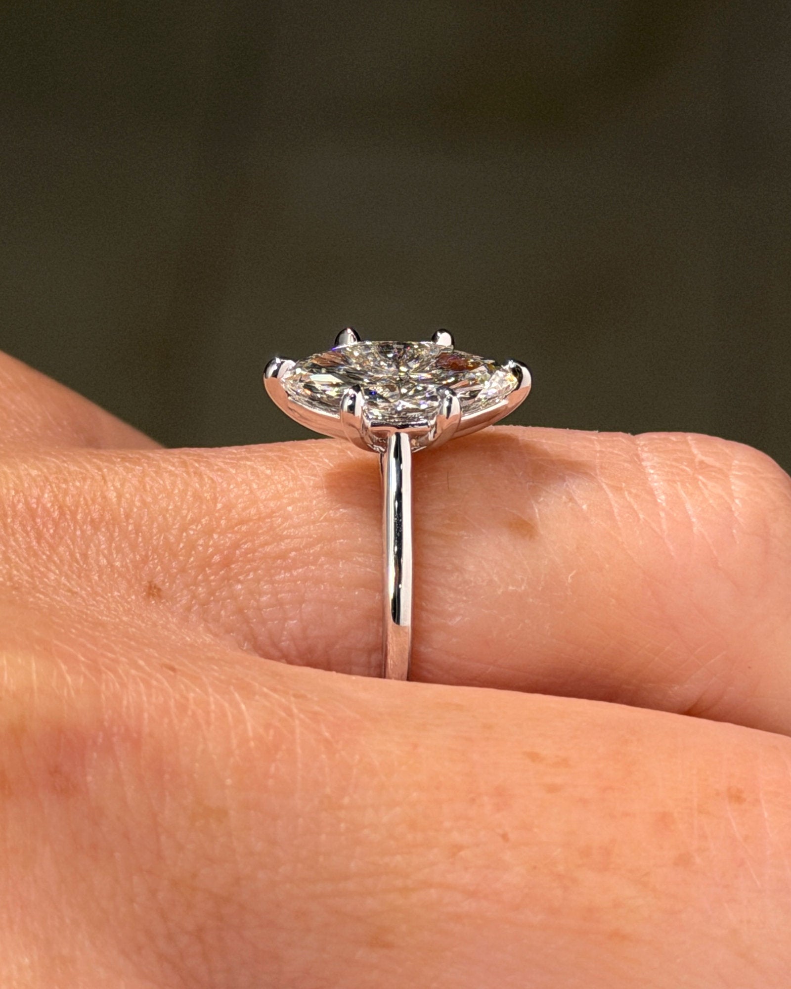 2.04ct F-VS1 Marquise Lab Diamond Leah Cathedral