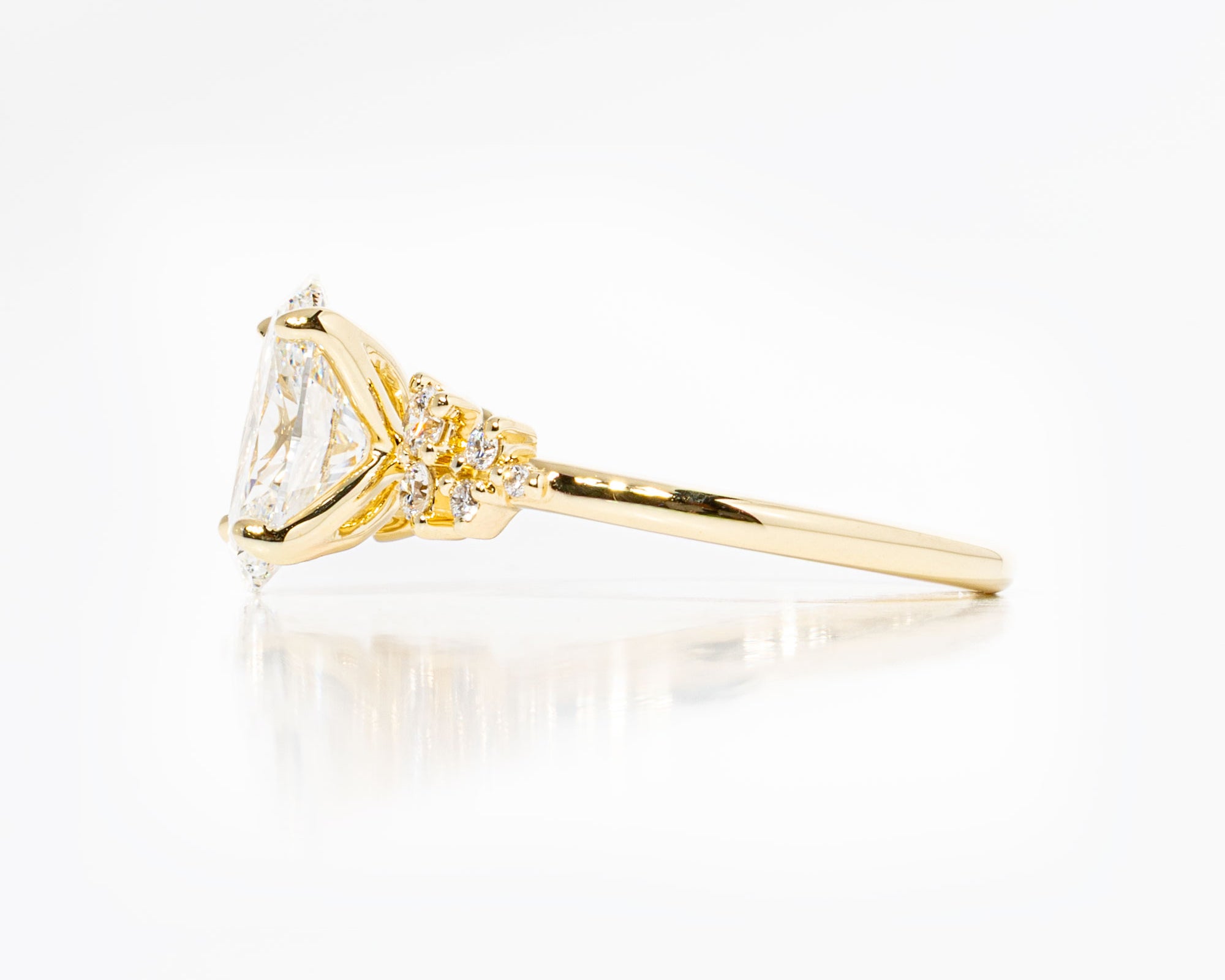 nova-oval-2ct-side.jpg