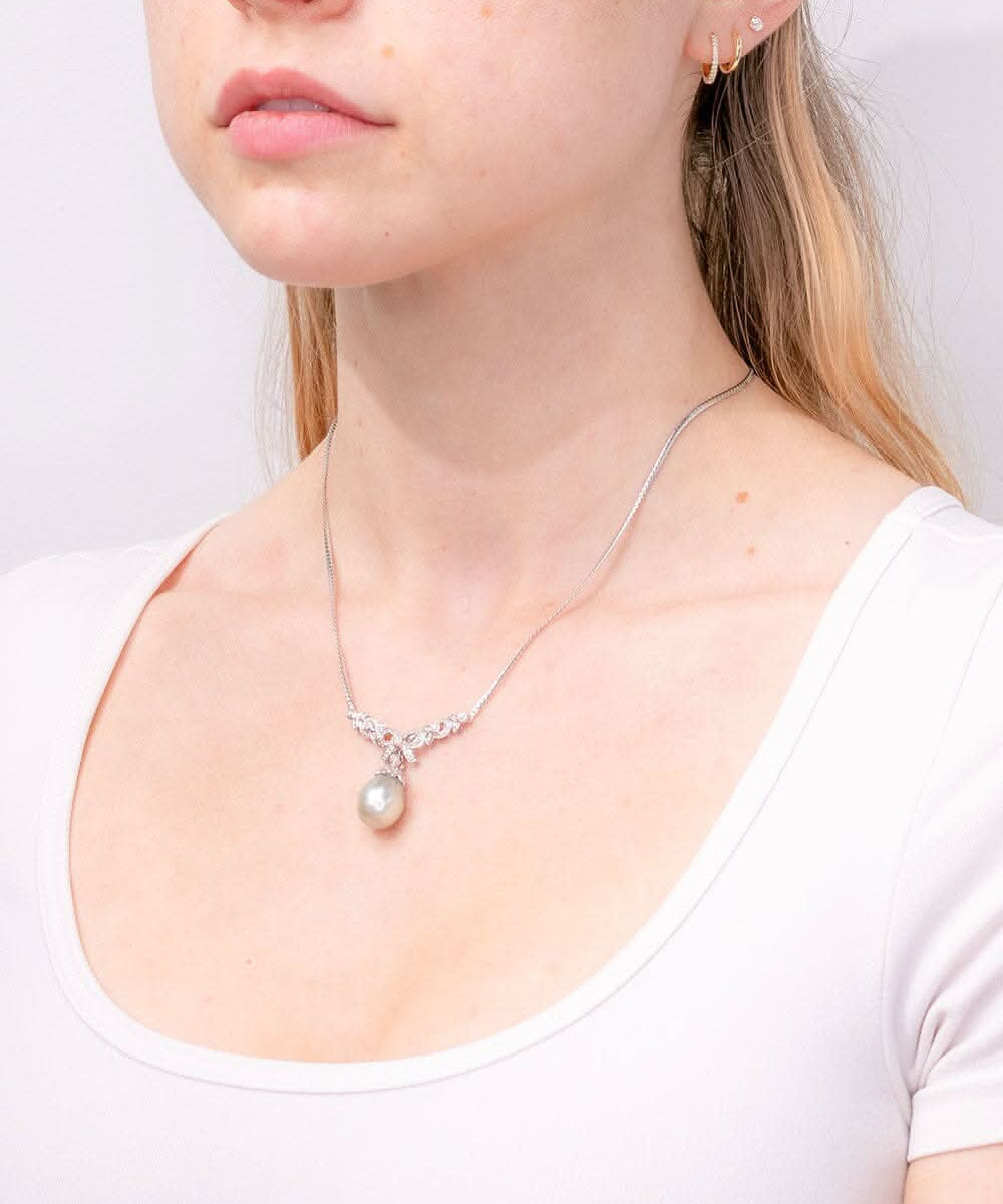 Ornate Bow Pearl Necklace - PBD Necklaces